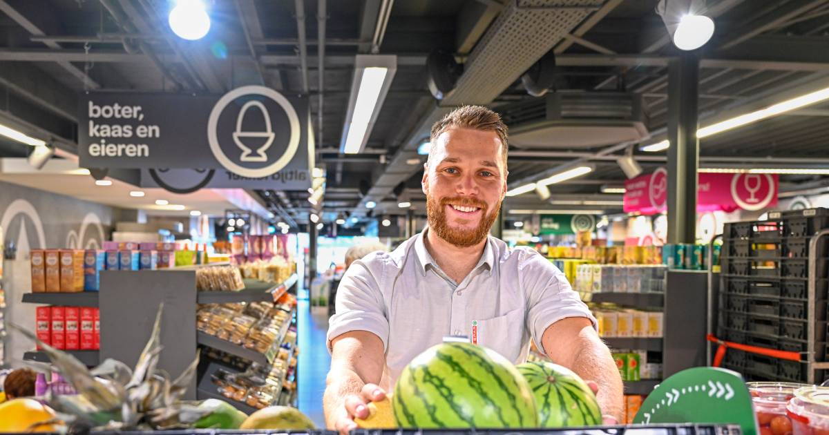 Als ‘jongen van het dorp’ wil Tim de jeugd in Standdaarbuiten perspectief geven, door huizenbouw