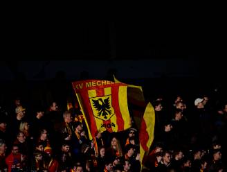Hooligans vallen broers aan na wedstrijd van KV Mechelen: “Na een eerste trap werd de jacht geopend”