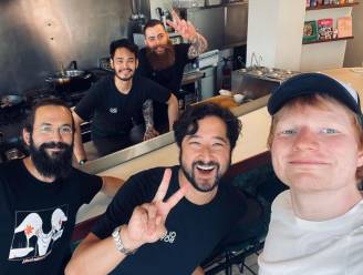 Ed Sheeran zet z’n culinaire ontdekking van België verder en luncht in hip restaurant in Brussel