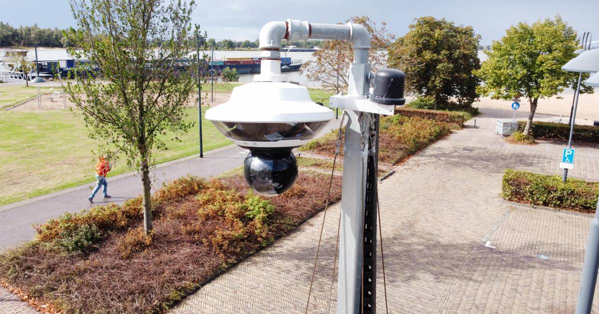 Camera's Buiten de Waterpoort staan weer aan én blijven aan: 'Belangrijk dat mensen zich veilig voel