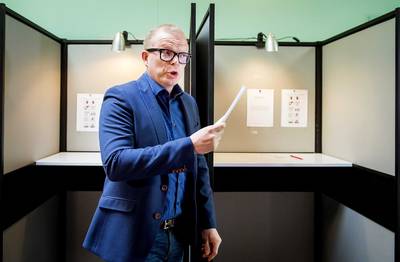 Jan Roos weg als leider VNL