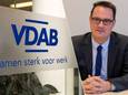 “Bedrijven vinden nog steeds zeer moeilijk personeel. We kunnen dan ook niet toelaten dat werkzoekenden niet ingaan op afspraken bij VDAB”, reageert UNIZO-topman Danny Van Assche.