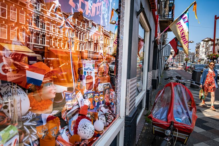 van Amsterdam kleurt niet oranje | Trouw