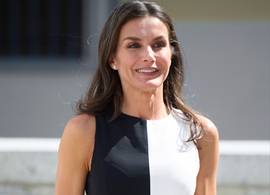 Koningin Letizia straalt in hippe, betaalbare jurk (maar ze is niet de enige)