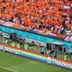 De regenboogvlag plaatst de sport tegenover de politiek