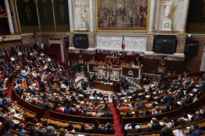 Agent du fisc tué en France: l'Assemblée respecte une minute de silence, hommage prévu dans les services fiscaux mercredi