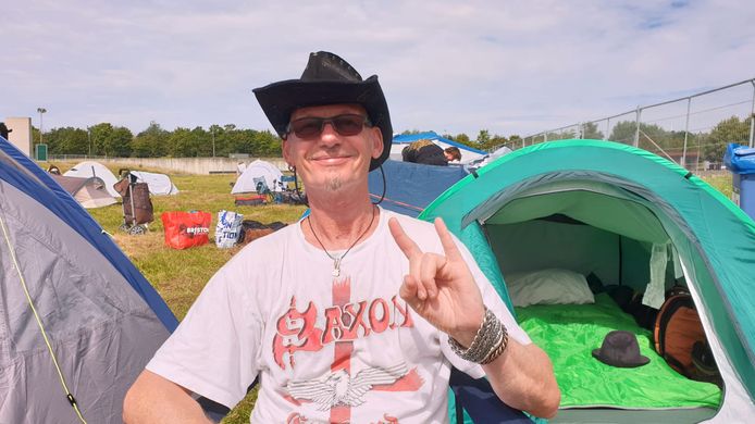 "Lo adoro assolutamente.  L'ingresso è 20.000 volte migliore dell'ingresso a Graspop", afferma Mike van Molokom di Wijchen nei Paesi Bassi.