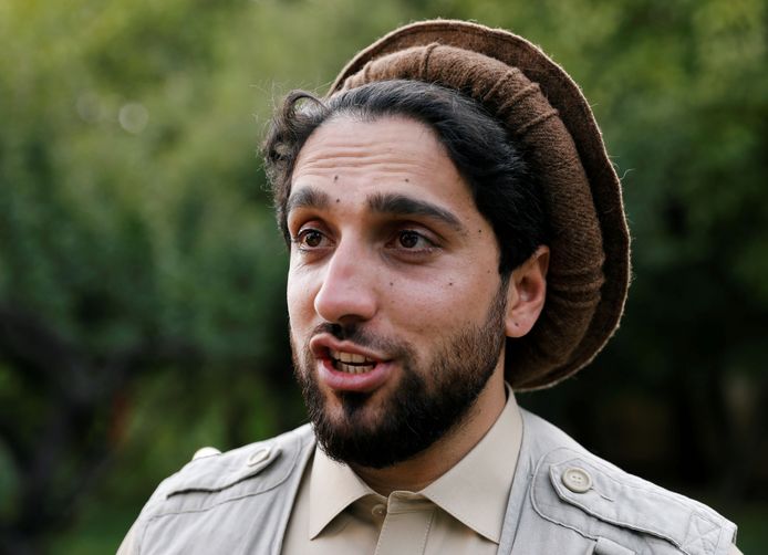 Ahmad Massoed, zoon van de befaamde strijder tegen de taliban tijdens het bewind van de jaren 90, probeert een verzetsmacht op te zetten vanuit de vallei.