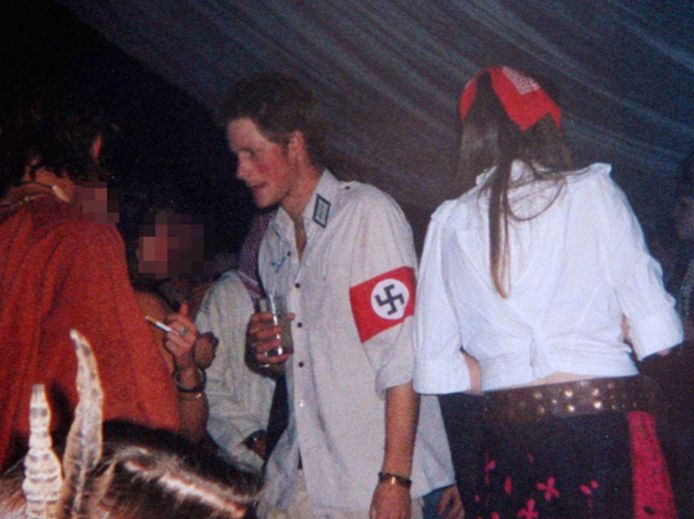 In 2005 haalde Harry de voorpagina's toen hij op een verkleedfeestje was verschenen in nazi-uniform.