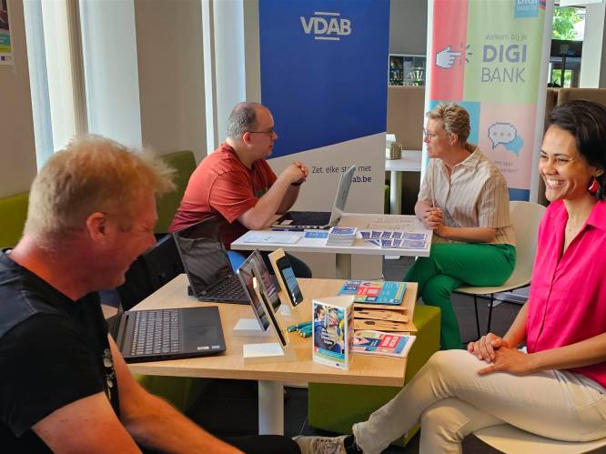 Nieuw digibankpunt bij VDAB Mechelen: “Voor mensen met digitale vragen en werkzoekenden”