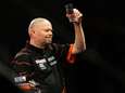 Van Barneveld naar tweede ronde European Darts Open na simpele zege op Sebesta