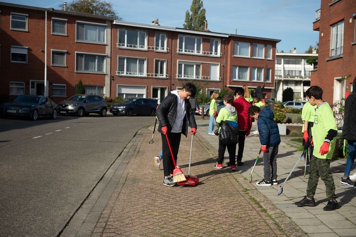 850 Leerlingen Van Zeven Scholen Verlossen Buurt Herentalsebaan Van Zwerfvuil Deurne Hln Be