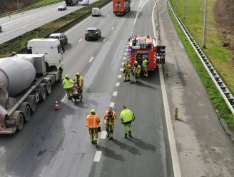 25 minuten file op E17 richting Gent vanaf Haasdonk: ongeval ter hoogte van Waasmunster