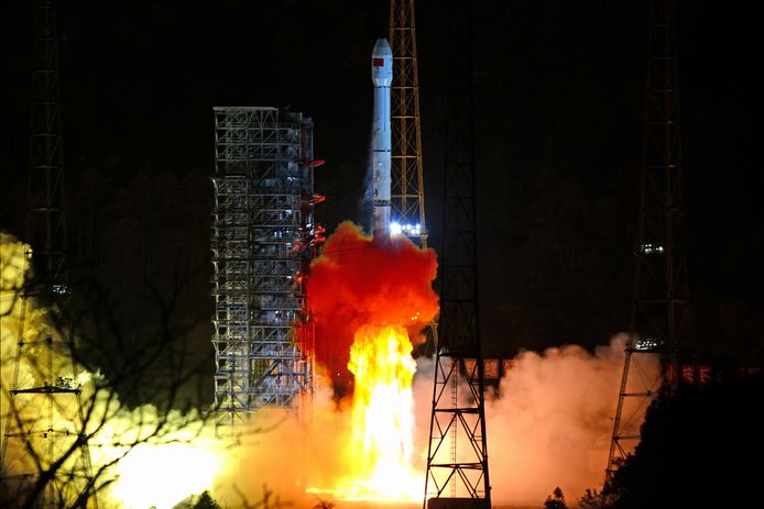Op 8 december lanceerde een Lange Mars-3B draagraket de Chang'e-4.