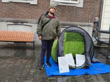 Tijdelijk onderdak voor dakloze Thomas uit Breda