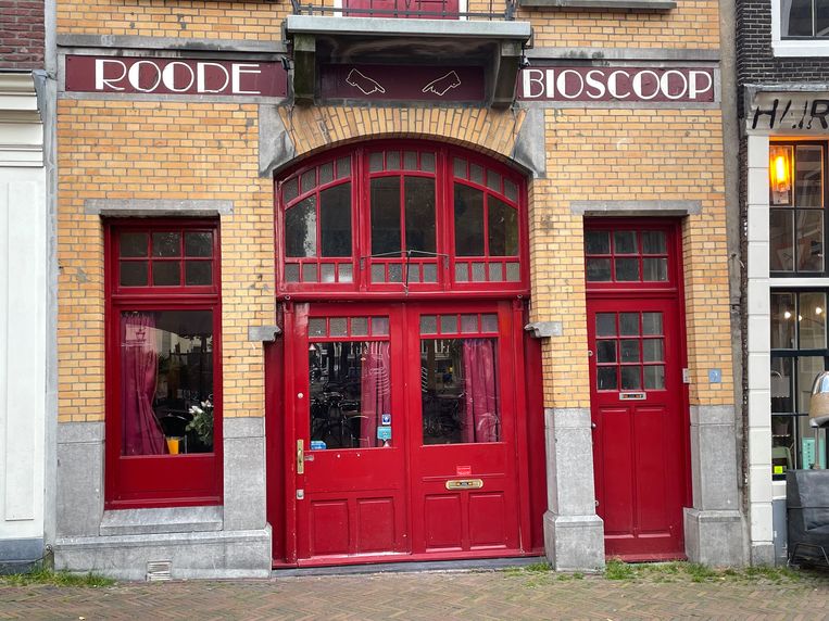 De Roode Bioscoop, sinds de jaren zeventig een cultuur- en theaterplek.
 Beeld Floor van Spaendonck en Gijs Stork