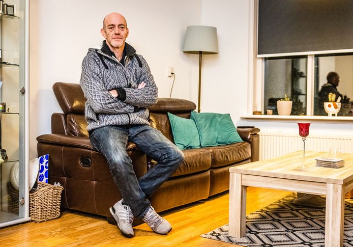 Richard Batenburg verliest binnenkort zijn anti-kraakwoning en komt dan 'waarschijnlijk weer op straat terecht'.