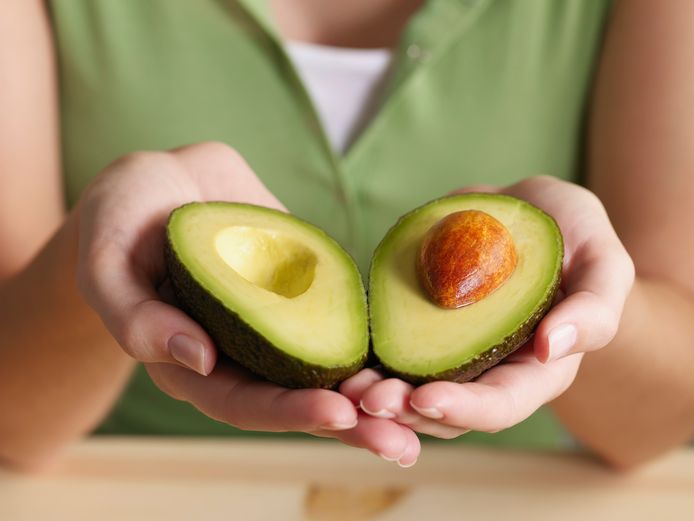 Avocado's bevatten veel gezonde vetten.