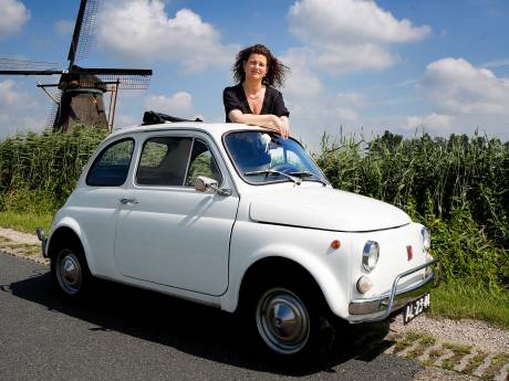 Rianne (43) werd verliefd op haar trouwauto en kreeg ‘m als verrassing van haar man