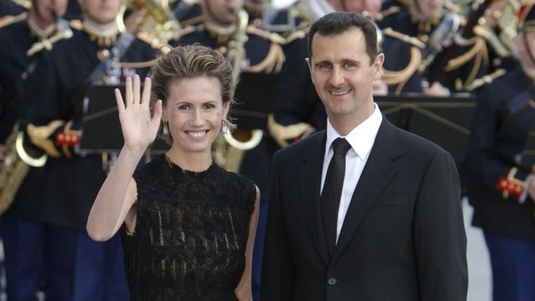 President Assad en zijn vrouw Asma. Beeld reuters