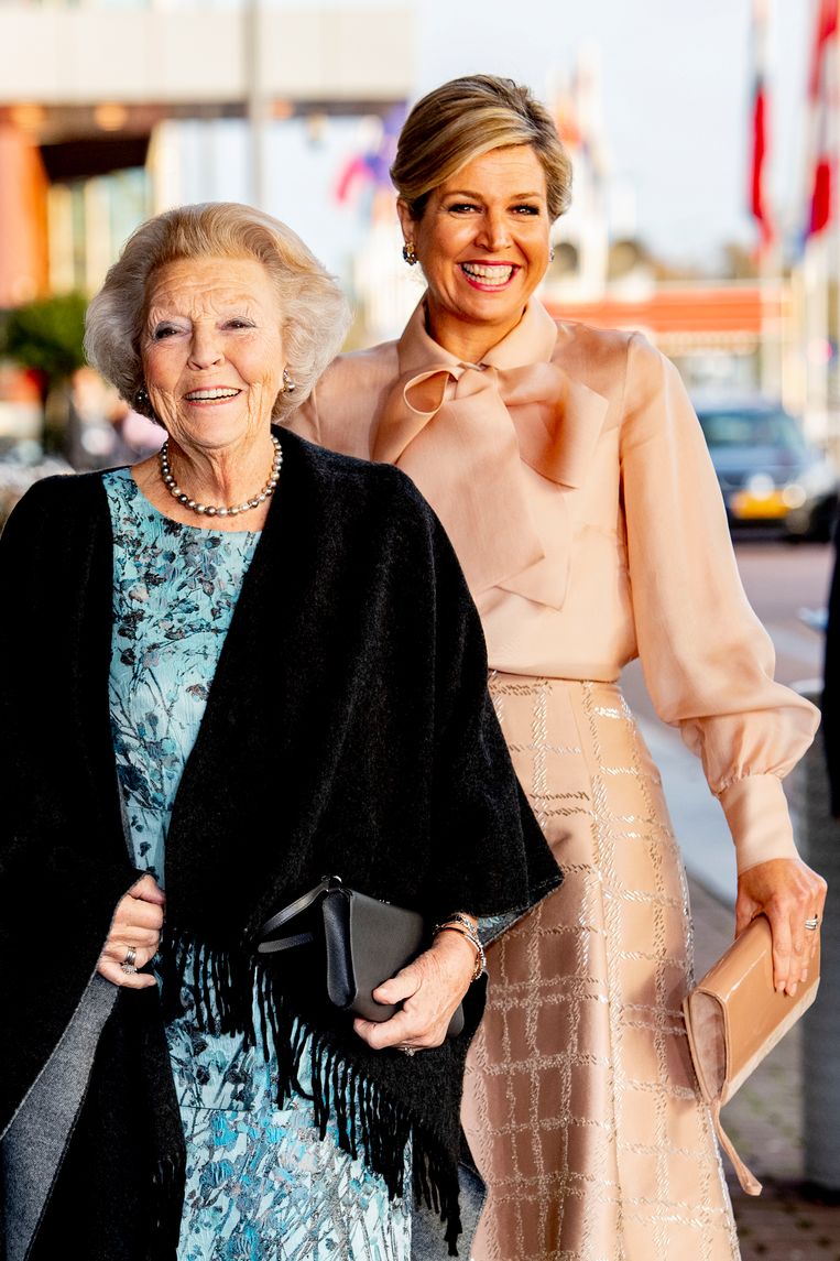 Prinses Beatrix samen met Koningin Máxima tijdens de uitreiking van de Prins Bernhard Cultuurfonds Prijs in het Muziekgebouw aan ‘t IJ in 2019. Beeld ANP