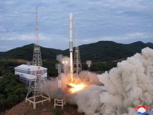 La Corée du Nord défie la communauté internationale avec le lancement d’un satellite espion