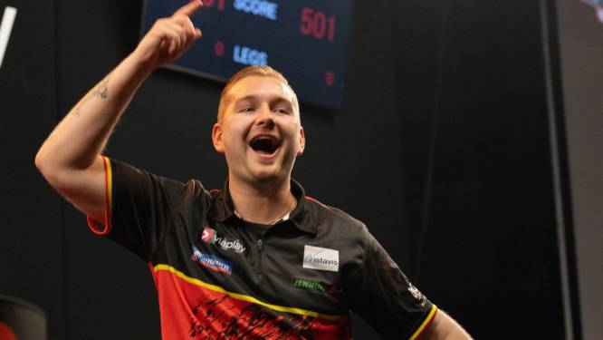 Dimitri Van den Bergh klopt alle toppers in Denemarken en wint Nordic Darts Masters: “Speelde een geweldig weekend”