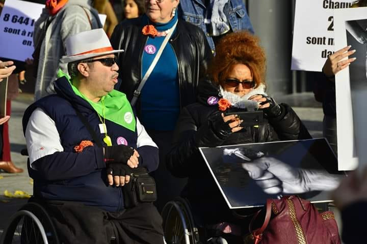 Mina Saouti accompagné d'un de ses amis
