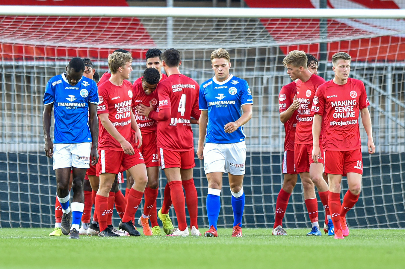 FC Den Bosch Almere City toch afgelast na positieve coronatests bij beide clubs Foto AD.nl