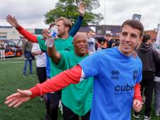 Crisis bij Twentse Zorgcentra: Jasper kan niet meer zo vaak voetballen maar vandaag is hij helemaal happy