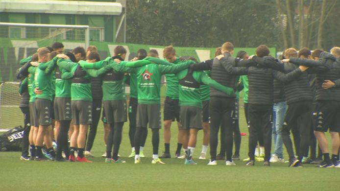 Cercle Brugge hield een minuut stilte ter nagedachtenis van Miguel Van Damme.