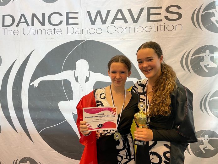 Marthe Declerck en Michèle Samyn kroonden zich tot Europees danskampioen bij de junioren bij Dance Waves.