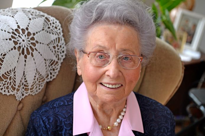 Goor - Mevrouw Smale-Assink viert haar 100-ste verjaardag.
Editie: HOF
foto Annina Romita
AR20180811