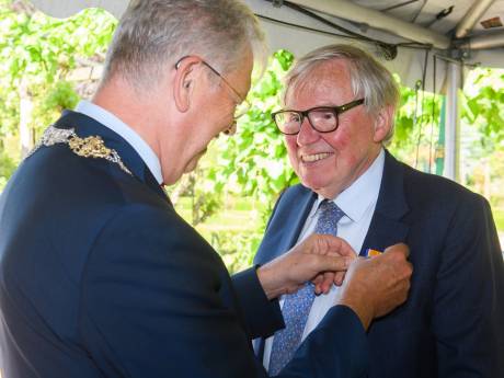 Koninklijke onderscheiding voor Bergenaar Theo Schots