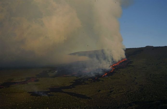 Nog beelden van de vulkaanuitbarsting.