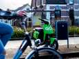 Groene deelscooters blijven ondanks noodverordening op straat in Apeldoorn staan: ‘Belangrijk dat ze beschikbaar blijven’