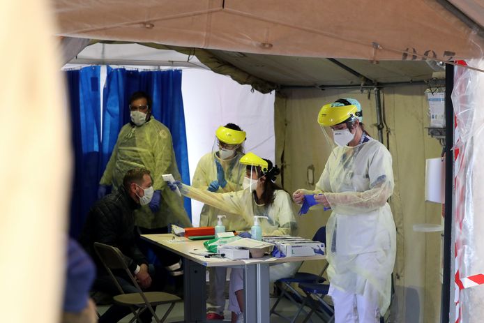 Centre de dépistage du coronavirus dans un hôpital bruxellois.
