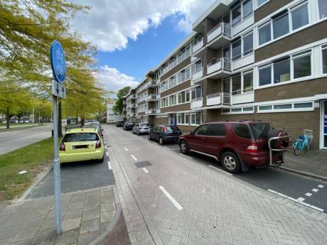 Wijkbewoners Roosendaal halen schouders op voor flatbewoner (34) die door misdrijf om het leven kwam: ‘Dat gebeurt overal’