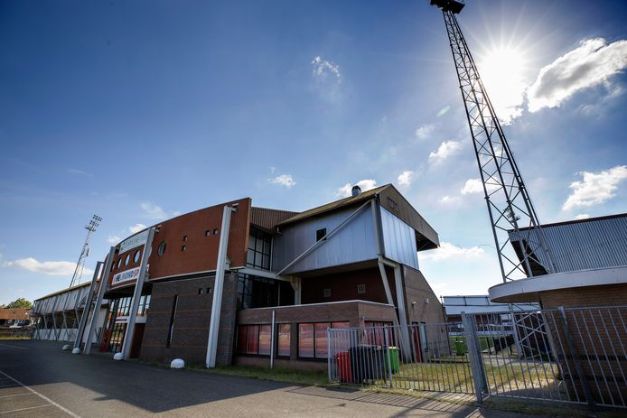 Het huidige stadion van Helmond Sport.