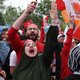 Erdogan wint verkiezingen en blijft president van een hevig verdeeld Turkije