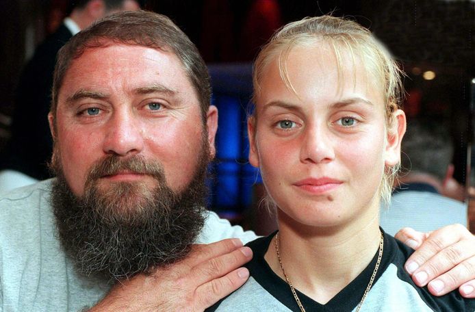 Jelena Dokic met haar vader Damir in januari 2000 op de Australian Open.