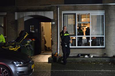 Twee kinderen gewond naar ziekenhuis nadat ruit sneuvelt door zwaar vuurwerk in Breda