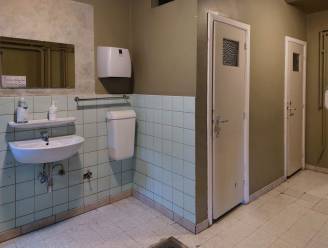 Gemeentehuis krijgt nieuw sanitair: “Dringend aan renovatie toe”