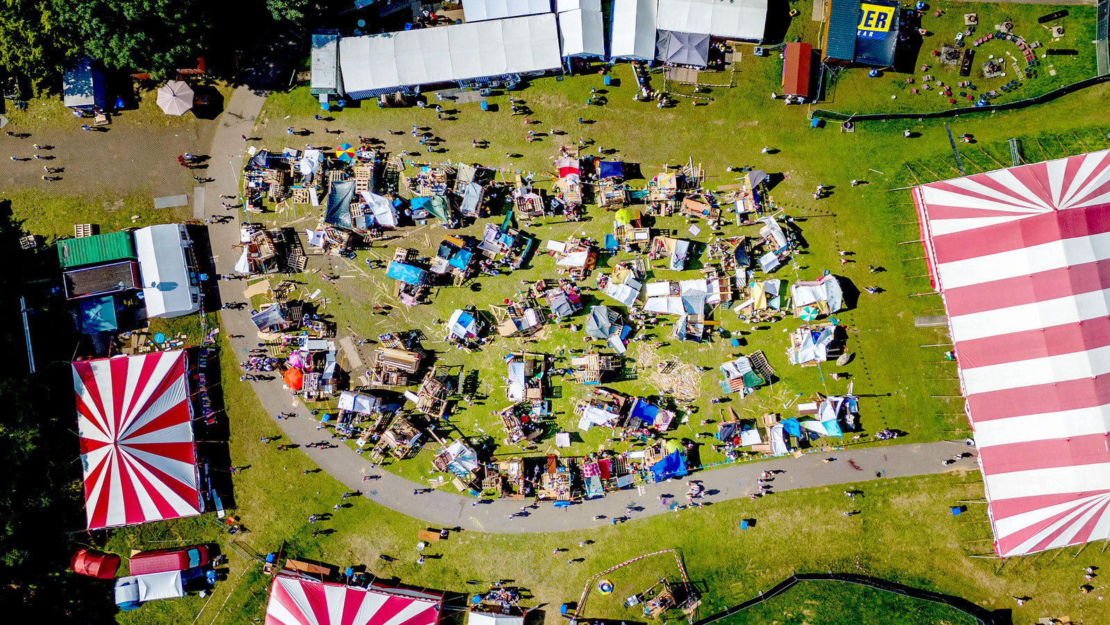 Okie Dokie Dorp is een dorp in een dorp, en dat kun je toch echt het