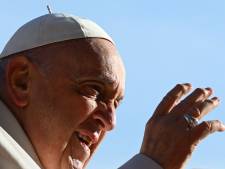 Paus Franciscus (86) in ziekenhuis met luchtweginfectie, geen corona