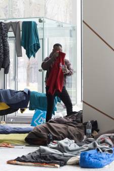 Les 70 demandeurs d’asile qui occupaient le futur centre de crise obtiennent enfin un logement digne