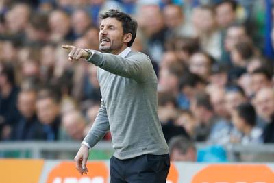PSV wil graag door met Van Bommel