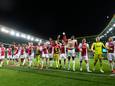 Ajax viert feest in Lissabon na de zege op Sporting.