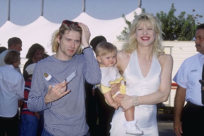 Een foto uit september 1993: Kurt Cobain, zijn vrouw Courtney Love en hun dochter Francis Bean Cobain.