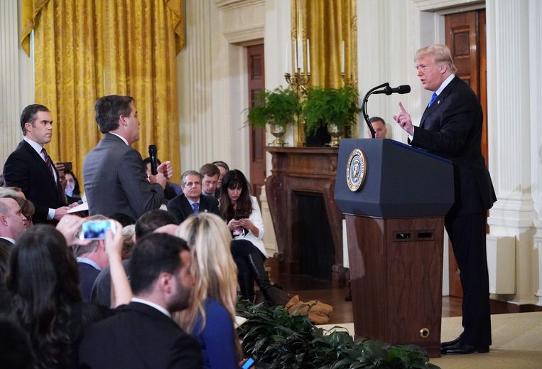 President Trump en Jim Acosta raakten vaker verwikkeld in verhitte discussies.  Beeld AFP